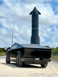 Cybertruck ao lado de um foguete Starship da SpaceX. (Fonte da imagem: NikolaBrussels/X)