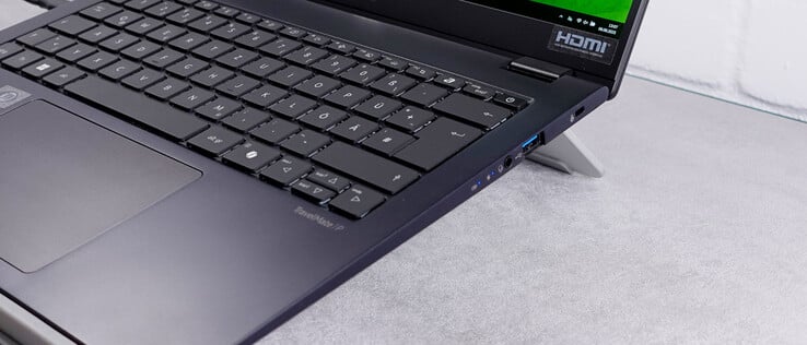 3.fone de ouvido de 5 mm, USB 3.1 Gen 1, slot para trava Kensington