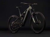 Cube apresenta uma nova e-MTB com equipamento impressionante