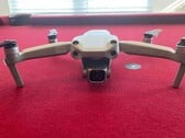 O sucessor do DJI Mavic Air 2 contém muitas novas características e inovações. (Fonte da imagem: DroneDJ)