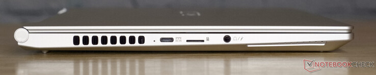 USB-C com entrada de energia; leitor de cartão microSD; conector de áudio de 3,5 mm
