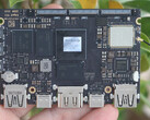 O Khadas Edge2 utiliza o chipset Rockchip RK3588S em uma placa de 82 x 57,5 x 5,7 mm. (Fonte da imagem: CNX Software)