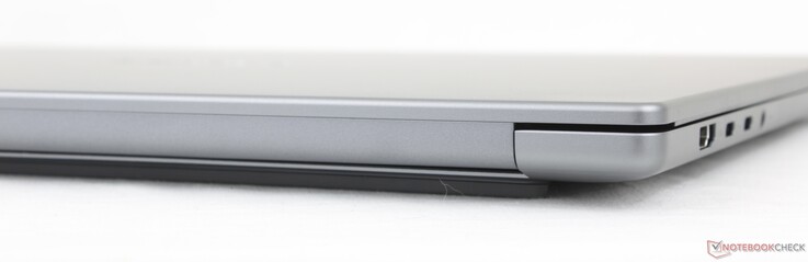 Traseira: Sem portas