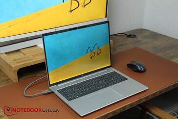 O HP EliteBook 865 G10