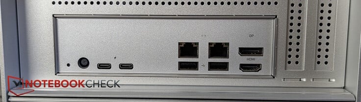 Traseira: AC, 2x Thunderbolt 4, 2x 2.5GbE-LAN, 2x USB-A 3.0, DP 1.4, HDMI 2.0