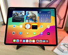 Ele cresceu: Com 128 GB, a menor versão (a partir de US$ 799) do Apple iPad Air 13 (2024) oferece o dobro de armazenamento do que seu antecessor.