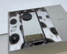 O smartphone "tudo em vidro" da OPPO. (Fonte: Creator Studio via YouTube)