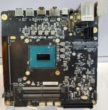 Mobo Intel Raptor Lake-HX (Fonte da imagem: WCCFTech)