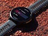Os smartwatches Forerunner 570 e 970 da Garmin (na foto) estão recebendo uma atualização. (Fonte da imagem: Garmin)