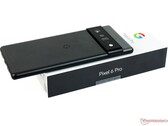 O Pixel 6 Pro tem um display de 1440p. (Fonte da imagem: NotebookCheck)