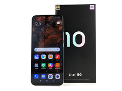 A Xiaomi Mi 10 Lite 5G oferece uma entrada muito acessível no mundo 5G a um preço de rua inferior a 300 Euros (~$356) neste momento. 