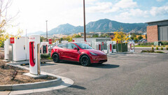 O Model Y agora pode ser adquirido com Supercharging vitalício gratuito (imagem: Tesla)