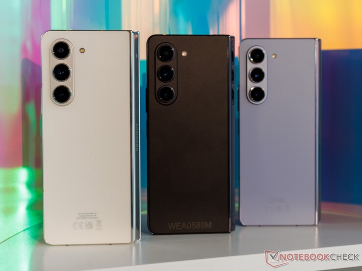 As opções de cores padrão da Samsung para o Galaxy Z Fold5. (Fonte da imagem: Notebookcheck)