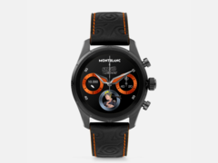 O Montblanc Summit 3 Smartwatch x Naruto tem rostos de relógios animados personalizados. (Fonte da imagem: Montblanc)