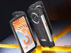 Oscal Pilot 2: smartphone robusto com lanterna.