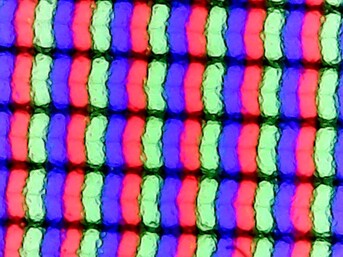 Ligeiramente desfocada matriz de subpixels causada pela sobreposição mate
