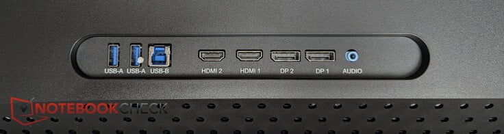 2x USB-A, USB-B, 2x HDMI, 2x DisplayPort