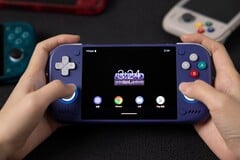 O Retroid Pocket Nova é um dispositivo portátil com sistema operacional Android.