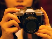 A Yashica FX-D quer misturar a sensação de uma câmera analógica com o conforto digital (Fonte da imagem: Yashica)