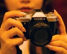 A Yashica FX-D quer misturar a sensação de uma câmera analógica com o conforto digital (Fonte da imagem: Yashica)