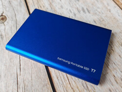 Análise do Samsung Portable SSD T7. Dispositivo de teste fornecido pela Samsung Alemanha.