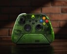 A Base de Carregamento Ultimate da 8BitDo para controles do Xbox possui o mesmo verde translúcido do Xbox original/
