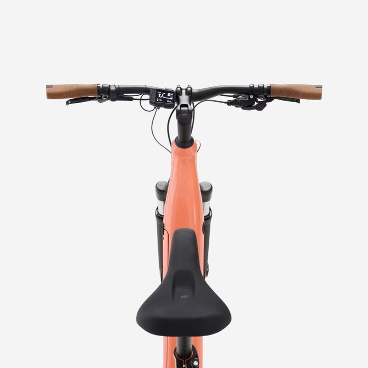 A e-bike Decathlon Peach Orange Rockrider E-ACTV 500