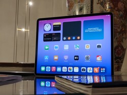 Apple avaliação do iPad Air 13 (2025). Apple avaliação do iPad Air 13 (2025).