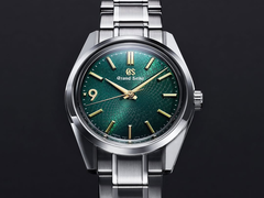Na foto, o Grand Seiko SBGW319 de 2024.
