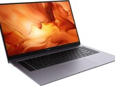 O Huawei MateBook D 16-53011VFJ em revisão (imagem: Huawei)