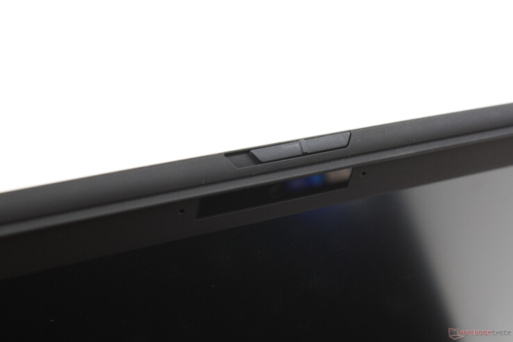 Persiana física da webcam. Como o Dell Latitude 9410 e HP EliteBook série x360 1040 G7, o Vaio também possui um sensor de tempo de vôo (TOF) para login com as mãos livres. O sensor funciona mesmo se o obturador da webcam estiver acoplado