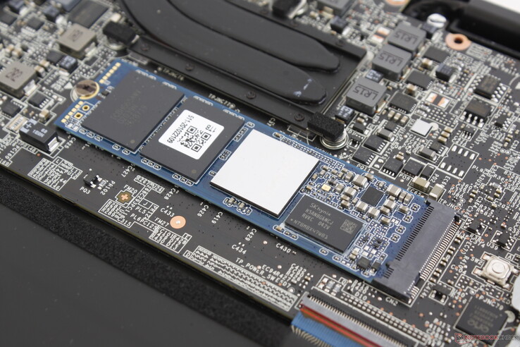 Ranhura acessível PCIe 4.0 x4 M.2 2280