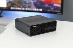 Minisforum MS-S1 Max com AMD Ryzen AI Max+ 395 e 128 GB de RAM (Fonte da imagem: Notebookcheck)