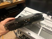 Um gamer conseguiu uma GPU para jogos AMD Radeon RX 5700 XT por apenas US$ 4,99 em um brechó. (Fonte da imagem: u/12kdaysinthefire)