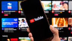 Smartphone com aplicativo do YouTube. (Fonte da imagem: noyb)