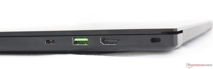 Certo: USB-C 3.2 Gen. 2 c/ DisplayPort 1.4 e Fornecimento de energia, USB-A 3.2 Gen. 2, HDMI 2.1, fechadura Kensington