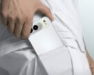 No momento, apenas a versão de 512 GB está disponível para compra. Na foto: uma imagem promocional mostrando a parte traseira do celular.