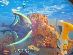 Uma captura de tela de uma versão modificada do Subnautica 2 com criaturas que podem ser mortas