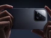 O Xiaomi 17 Max custa a partir de US$ 632 na China. Na foto: uma imagem promocional mostrando a configuração da câmera do telefone.