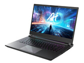 O AORUS 15 (2024) tem portas em três lados, incluindo saídas de tela montadas na parte traseira. (Fonte da imagem: Gigabyte)