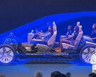 A Ford engaveta o projeto do SUV EV de três fileiras, enquanto o negócio do Model E sangra mais de US$ 1,1 bilhão, já que o mercado de EV continua a diminuir. (Fonte da imagem: M. Martinez on X)