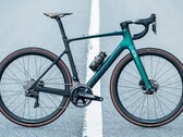 O SCOTT Addict eRIDE Ultimate Bike pesa apenas 10,75 kg (~23,7 lbs). (Fonte de imagem: SCOTT)