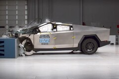 O teste de colisão IIHS do Tesla Cybertruck (Fonte da imagem: IIHS)