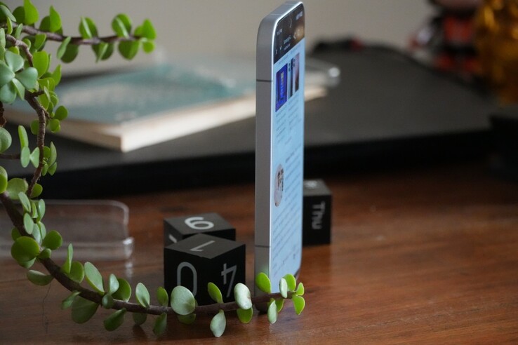 O Xiaomi 17 mede 8 mm de espessura