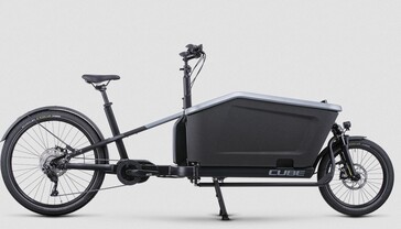 Uma bicicleta de carga tradicional estende a distância entre eixos para colocar a carga entre as rodas à frente do motorista. (Fonte da imagem: Cube)
