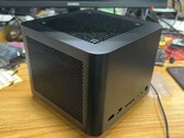 O próximo mini PC da FEVM terá um gabinete muito maior com poderosos gráficos do laptop RTX 4090. (Fonte da imagem: metalsojin2 via Reddit)
