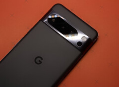 Até o momento, o Google integrou seu sensor de temperatura voltado para a parte traseira em três smartphones. (Fonte da imagem: Samuel Angor - Unsplash)