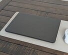 O mais recente MSI Stealth 16 adota o visual mais elegante e minimalista da série Prestige, mas estranhamente deixa de fora o leitor de cartões SD do qual seu público-alvo depende