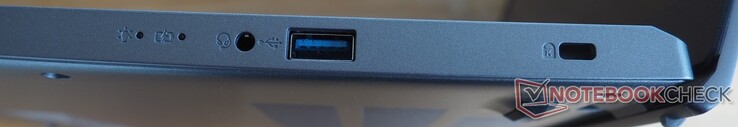 À direita: USB-A 3.0, ranhura para cadeado Kensington