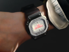 O relógio C2H4 x Casio G-Shock G-5600 